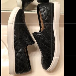 Mountain Sole quilted slip on loafers